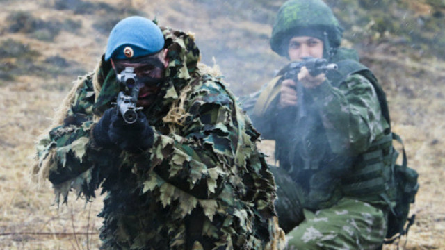 Войници от Русия и Узбекистан започнаха съвместни военни учения близо