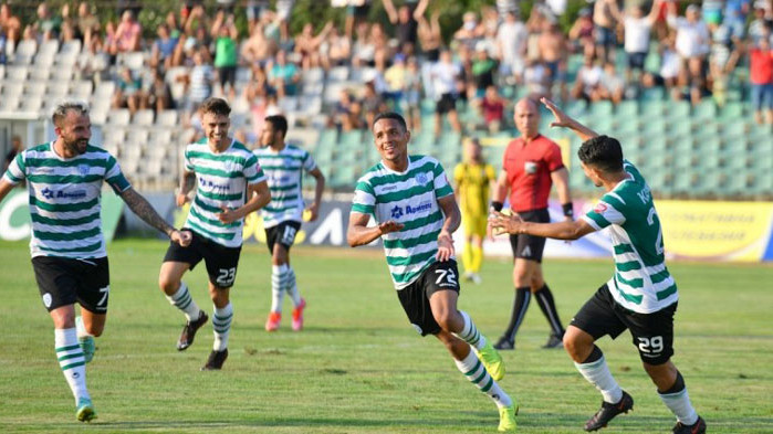 Отборът на Черно море победи тима на Ботев Пловдив с