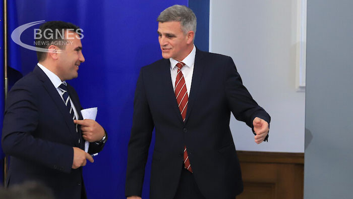 Премиерът на РС Македония Зоран Заев е обсъдил с министър-председателя