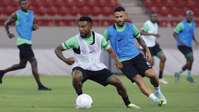 В Атина ни чака африкански сблъсък