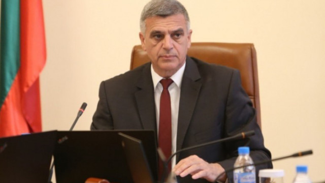 Премиерът Стефан Янев свиква днес в 19 часа спешна среща