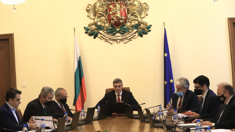 Отново отлагат плащането на концесията на летищата в Бургас и Варна