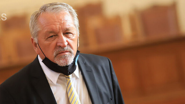 Имаме пълно единодушие с Демократична България и Изправи се БГ