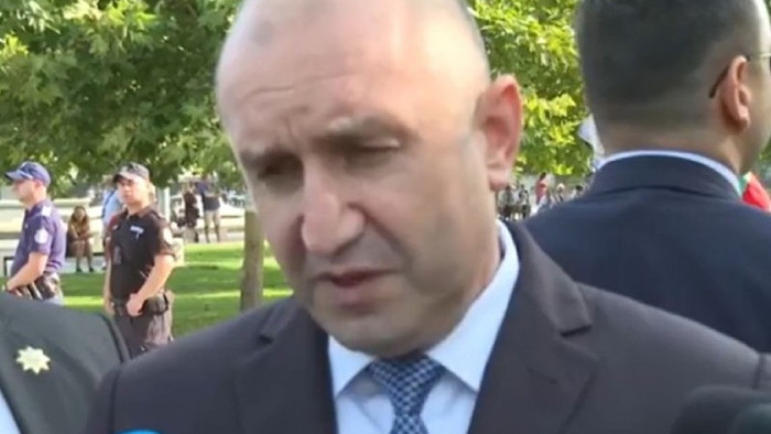 Румен Радев свиква утре спешна среща на Дондуков“ 2 заради