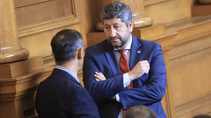 Христо Иванов: Оттеглената кандидатура не променя нищо