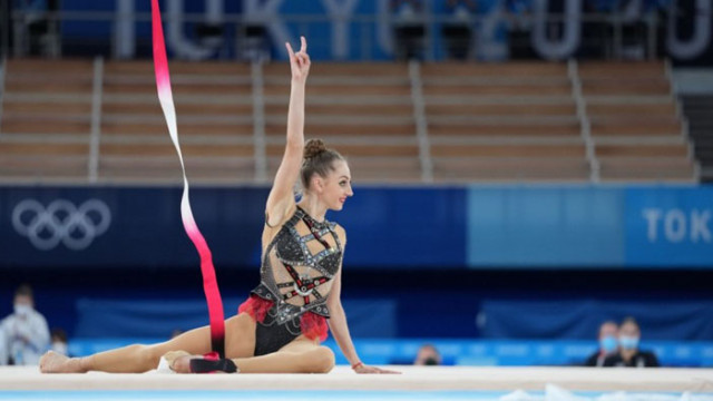 В неделя в 5ч сутринта е финалът при ансамблите с