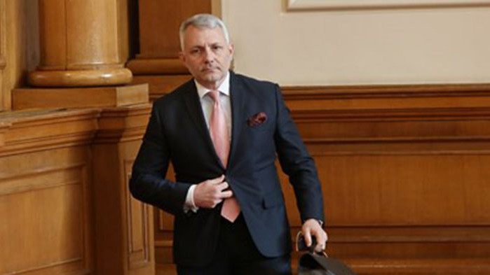 В този момент имаме нужда от хора, които поне веднъж