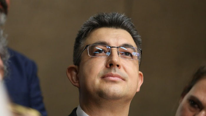Номинираният за министър-председател на Има такъв народ“ - Пламен Николов