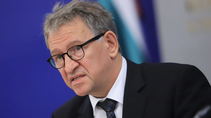 „Гласове“: Стойчо Кацаров - министър или подставено лице на „Чайкафарма“?