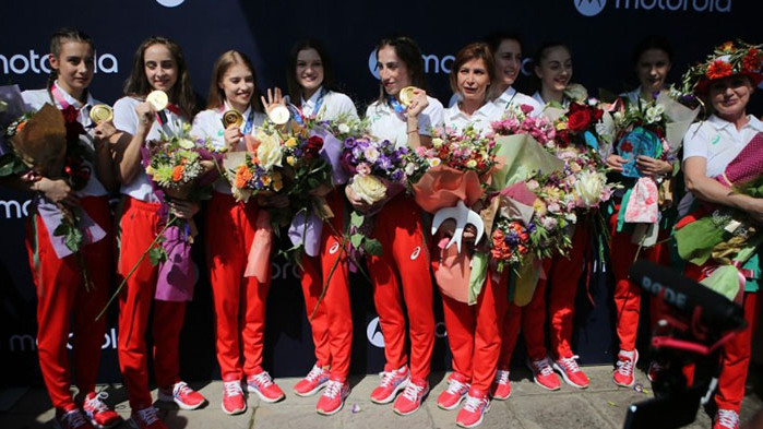 Грандиозно посрещане на златните ни момичета в София