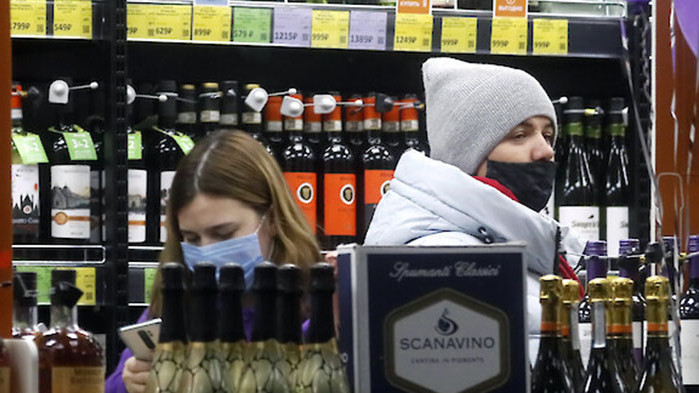 Русия повишава възрастта за продажба на алкохол