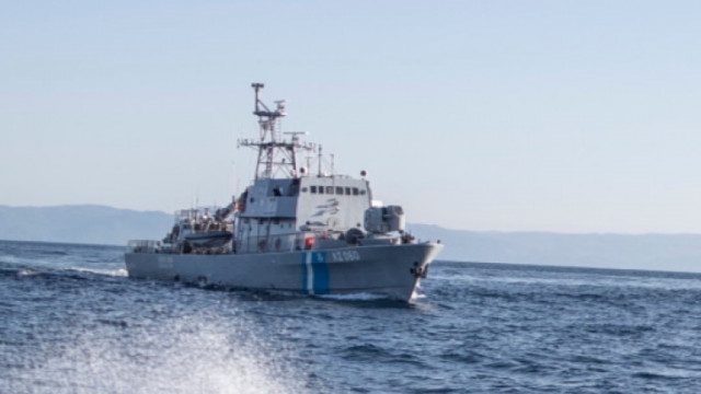 Кораб под флага на Великобритания потъна край гръцкия остров Милос