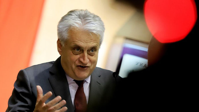 Вчера колегата на Рашков в служебния кабинет Николай Денков съобщи,