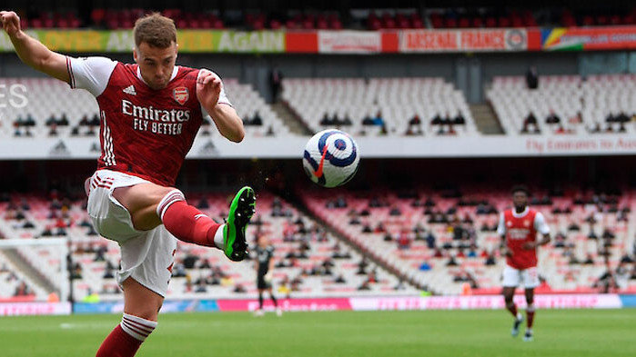 Арсенал стартира сезона с поражение от дебютант в Премиършип