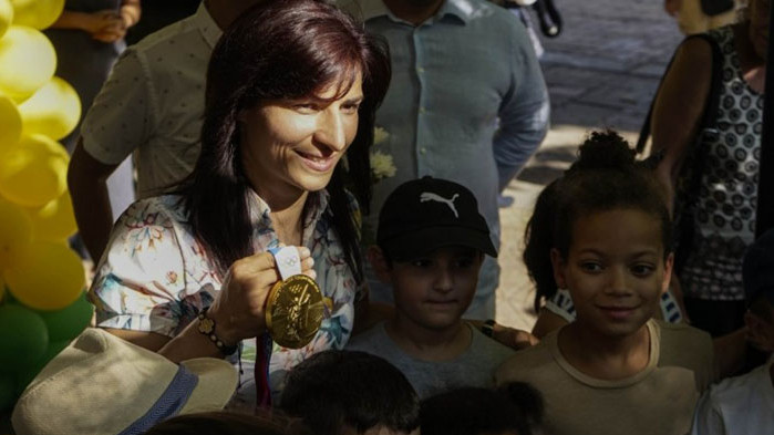 Олимпийската ни шампионка при 51-килограмовите от боксовия турнир в Токио