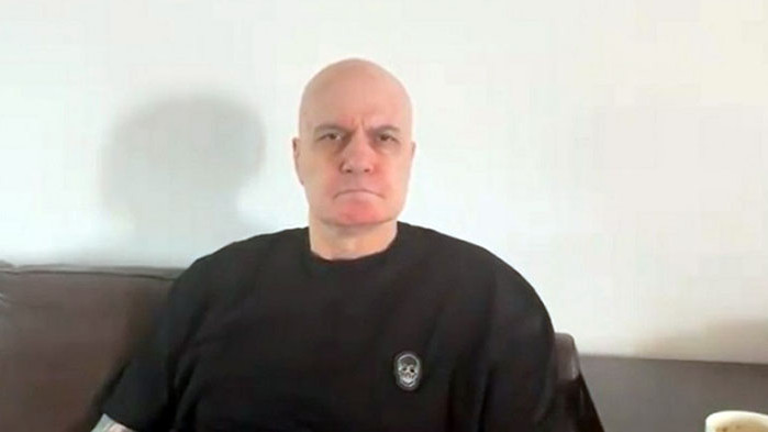 Разказът на Слави Трифонов как се е запознал с Петър