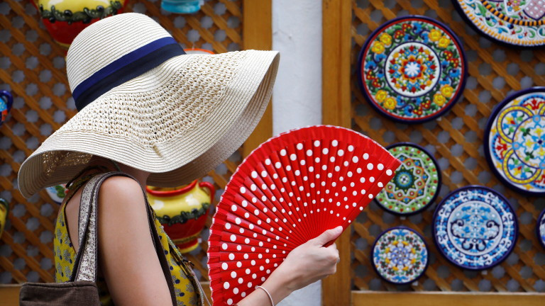 Днес ще е слънчево. Ще духа слаб, в Източна България до