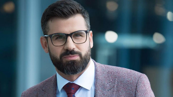 От Фейсбук профила на Кузман Илиев Ясно е, че политическите