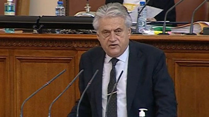 От Фейсбук профила на Евгени Михайлов Бойко Рашков пак ни