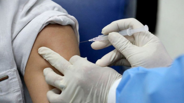 В Сърбия от днес поставят трета доза ваксина против коронавирус