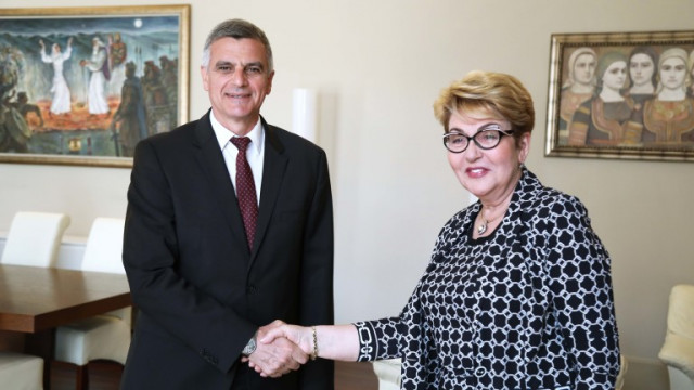 Министър председателят Стефан Янев проведе среща с посланика на Русия Елеонора Митрофанова