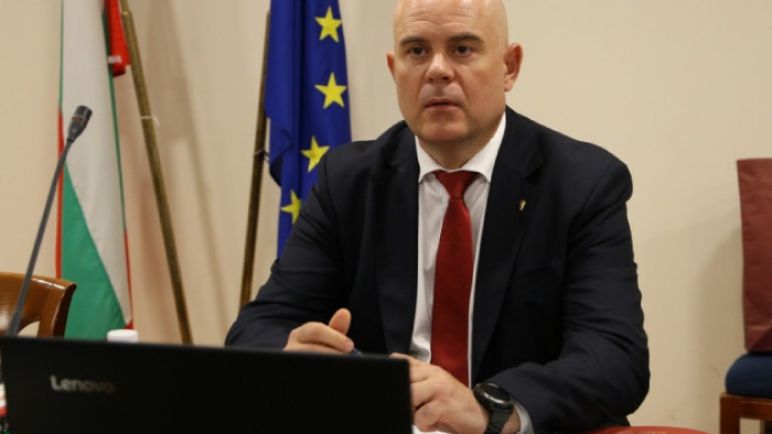 Главният прокурор Иван Гешев изпрати в Народното събрание доклад за