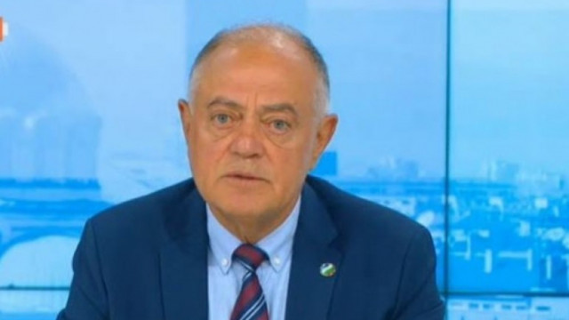 Атанас Атанасов се присмя на „опозицията“ на Трифонов