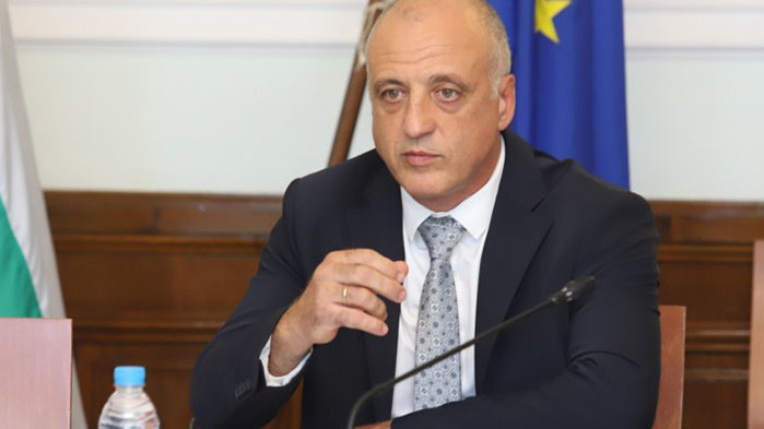 Хаджигенов се усъмни, че няма записи от втората камера: В