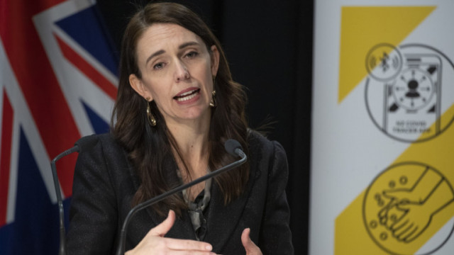 Премиерът на Нова Зеландия Джасинда Ардърн обяви в петък че затварянето в цялата