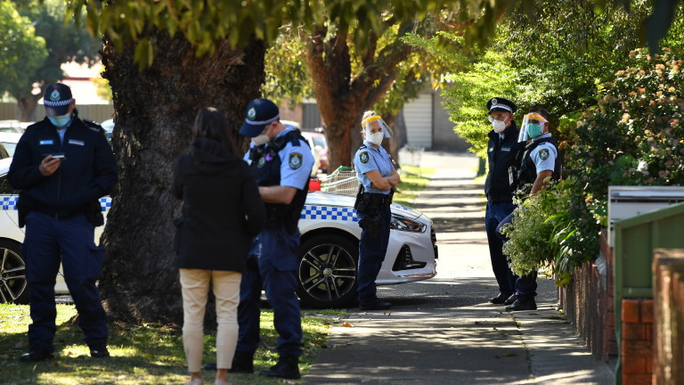 Блокадата в австралийския град Сидни бе удължена до края на септември,