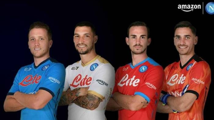 Италианският Наполи представи нов спонсор. Става въпрос за компанията Amazon,