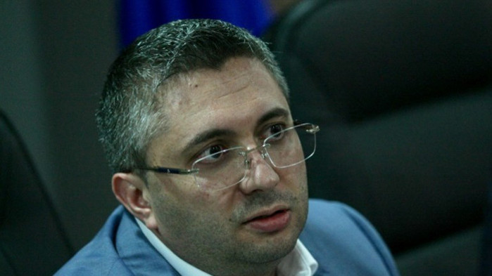 Всички ще страдаме от тяхната некомпетентност, допълни още депутатът от