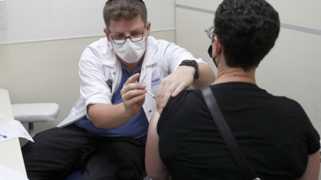 Израел регистрира почти 10 000 заразени през изминалото денонощие което се