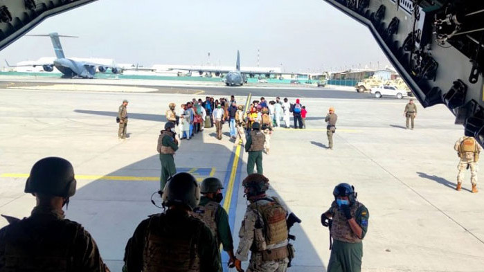 Опитите на Великобритания да убеди САЩ да удължат хуманитарните си