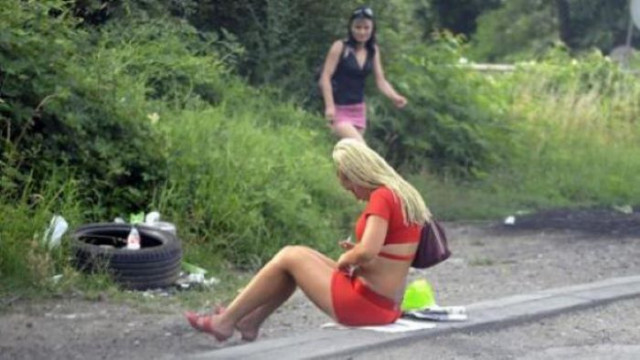 Добричлийка, спипана от полицията посред бял ден да предлага сексуални услуги в м. Боровец