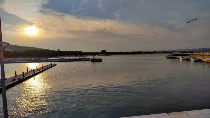 Днес времето ще се определя от преминаващ студен фронт, а