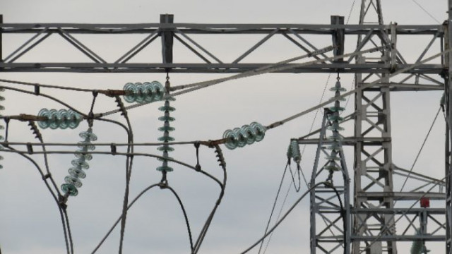 Поради неотложни ремонтни дейности по електропреносната мрежа електрозахранването ще бъде