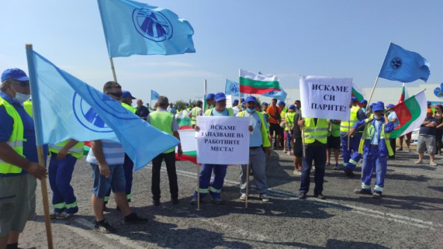 Над 1400 пътни строители чакат парите си за ремонта на АМ "Тракия" и оставката на шефа на АПИ