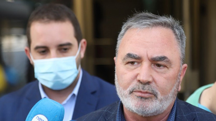 Кунчев настоява за задължителна ваксинация за два държавни сектора
