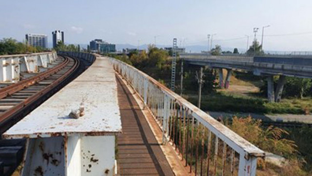 От екстремно селфи до игри за припадане са популярни сред подрастващите