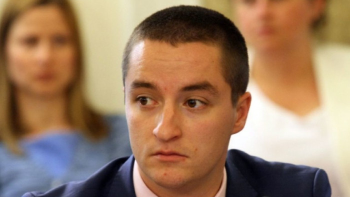 В това интервю от вчера Слави Трифонов с едно изречение