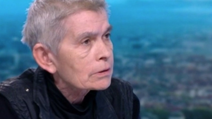 Обидно е за българския народ, който винаги е бил просветен