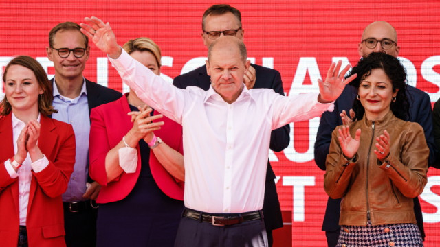 Четири седмици преди изборите за Бундестаг тримата кандидати които се