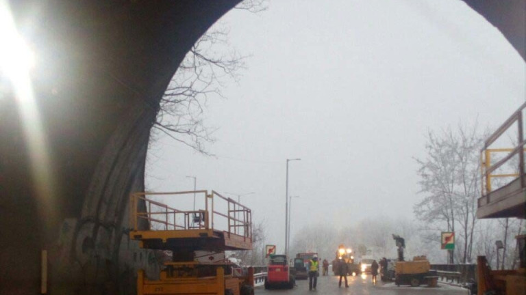 Временно ограничено ще е преминаването през тунел Ечемишка на АМ