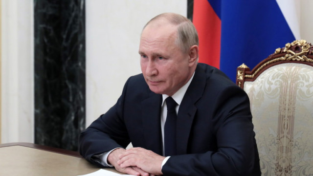 Руският президент Владимир Путин нареди служителите на реда и служителите на