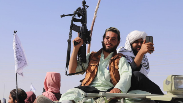 Терористичната групировка Ал Кайда поздрави талибаните за историческата победа срещу САЩ