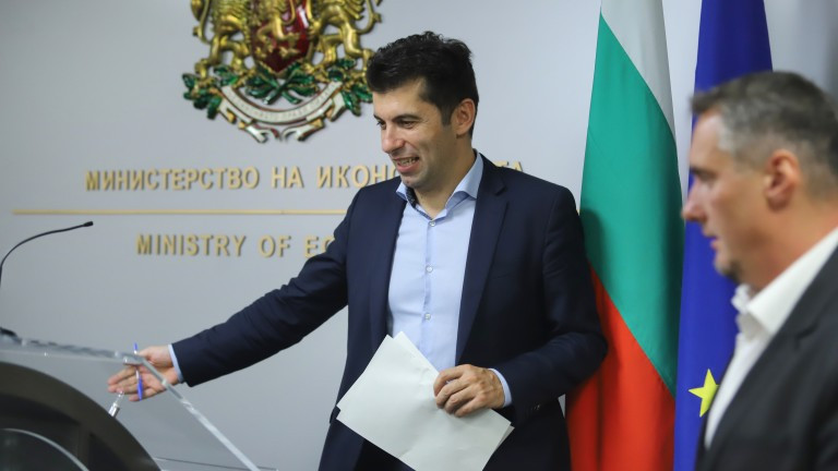 Министър Кирил Петков не е поемал никакви ангажименти, а в