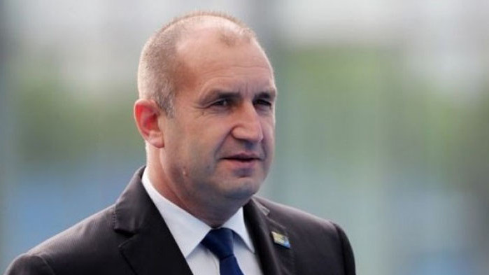 Дотук зад президента за втори мандат е сигурен само Слави.