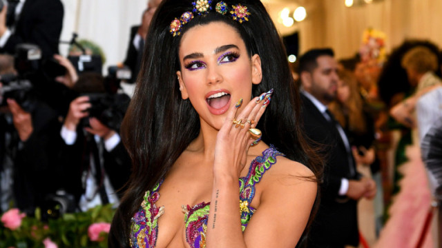 През годините на Met Gala сме виждали какви ли не тоалети