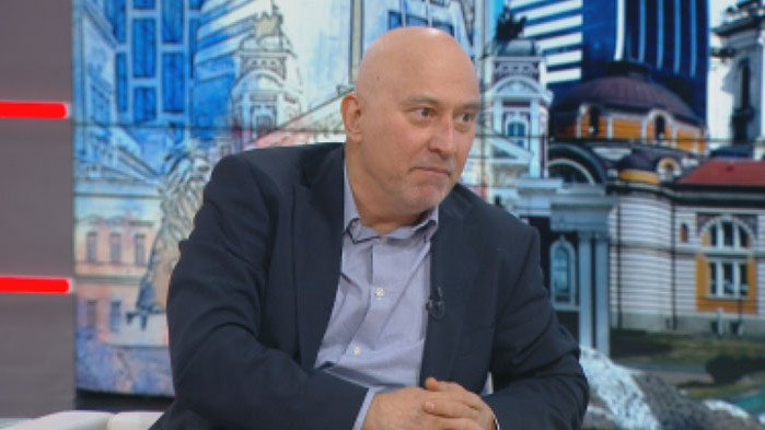 Проф. Огнян Кунчев от БАН: Очаквам до 4000 заразени с COVID на ден през следващите седмици